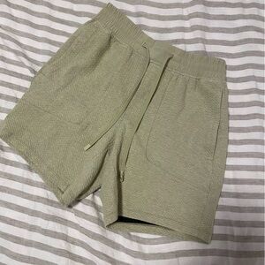 Lululemon 5 inch inseam shorts